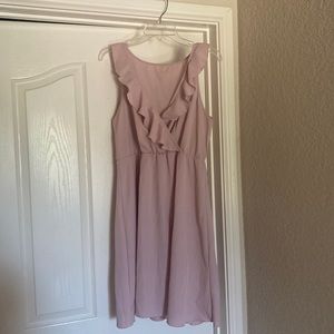 Pink sleeveless v neck dress